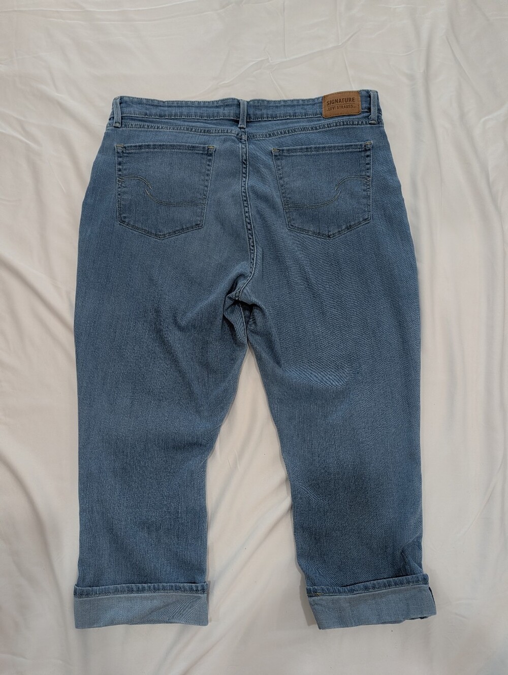 Levi Strauss Signature Mid Rise Capri Jeans - Size 16 - Picture 5 of 5